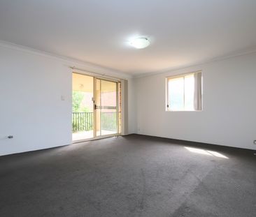21/142-144 Meredith Street - Photo 1