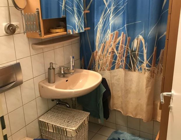 Nah am Flughafen ohne Fluglärm: 2-Zimmer-Wohnung in grüner Anlage - Foto 1