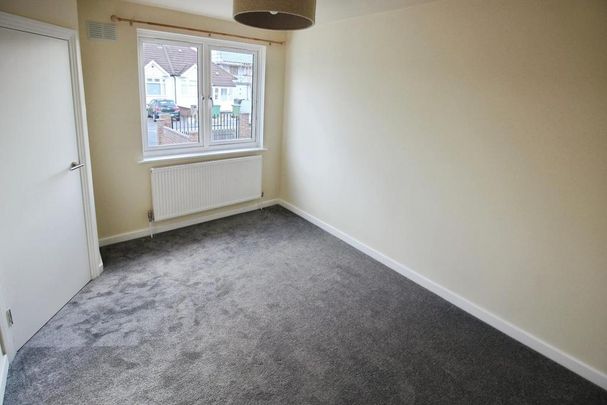 3 bedroom bungalow to rent - Photo 1