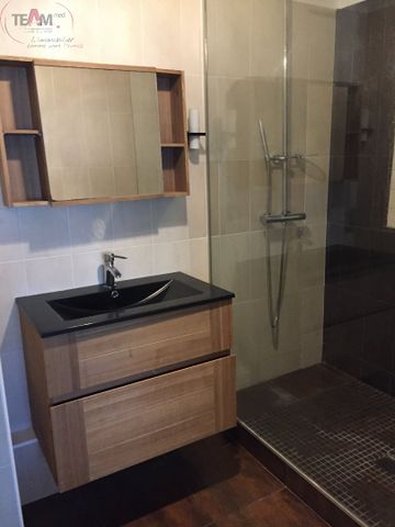 Location Appartement 3 pièces 67m² SETE 34200 - Photo 4