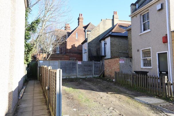 College Road, Bromley, BR1 - Photo 1