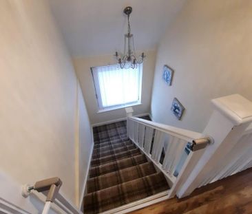 4 bedroom semi-detached house to rent - Photo 5