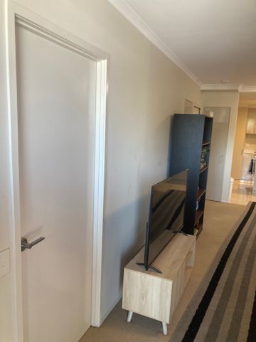 Eight Mile Plains - Photo 2