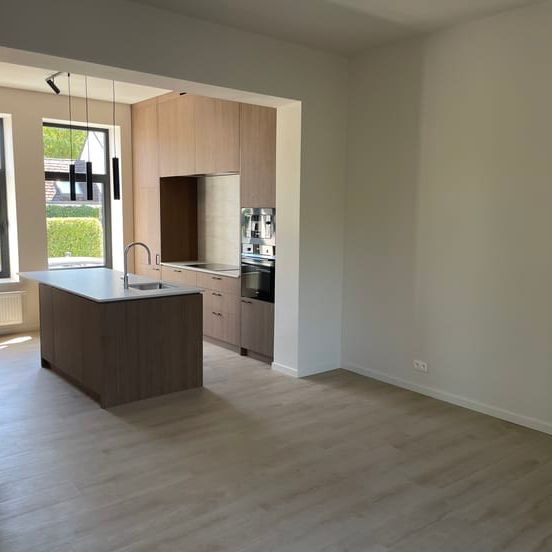 Appartement te huur - Photo 1