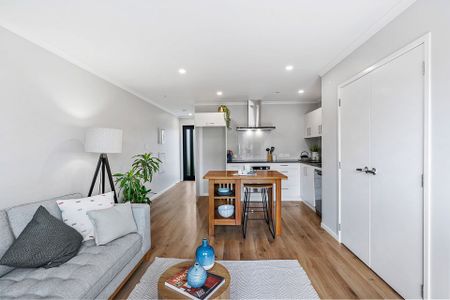 Cozy Townhouse in Kumeu with a few extras - Photo 4