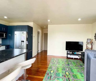 Sunny Sandringham 2-Bedder - Photo 2