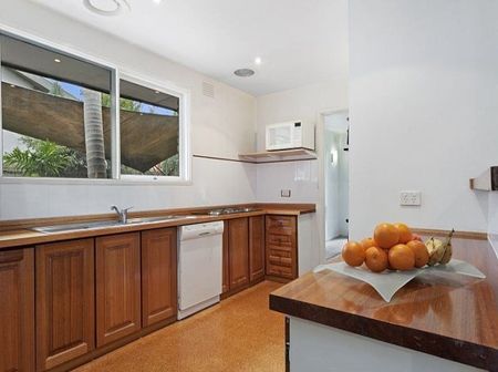 28 Lennox Avenue, Glen Waverley - Photo 4