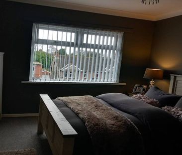 Furnished 3 Bedroom Duplex Apartment - Photo 3