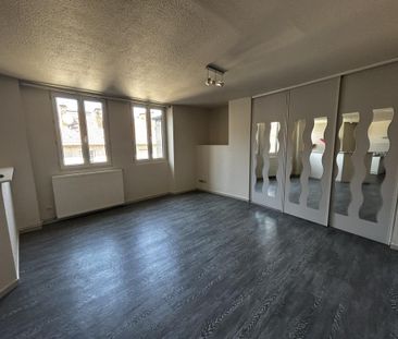 Location Appartement 2 pièces 59m² LE CREUSOT 71200 - Photo 1