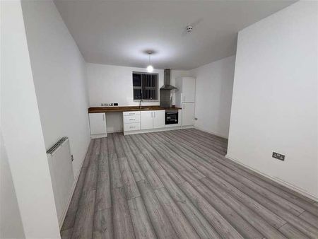 St. Georges Street, Bolton, BL1 - Photo 2