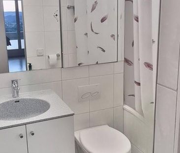 Gemütliche Wohnung in erhöhter Lage mit Panoramablick - Photo 5