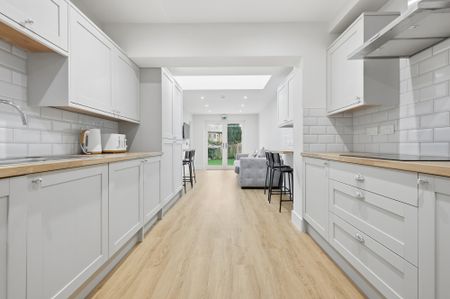 One-Bedroom House share - Photo 5