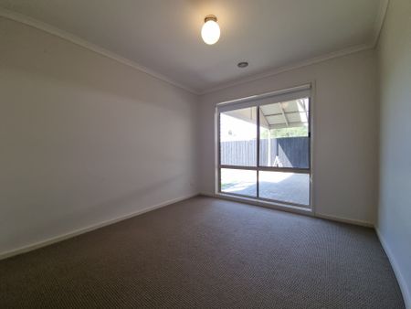 Coastal Living in Prime Dromana Location - Photo 5