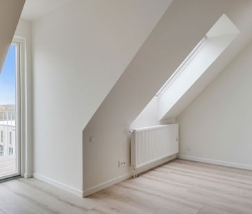 2-vær. lejlighed med egen altan - Photo 1