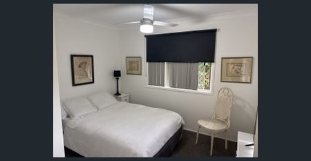 Entertainer’s Delight in a Quiet Cul-de-Sac - Photo 4