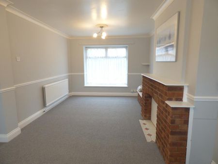 3 bedroom terraced house to rent - Photo 3