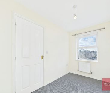 Terraced House to rent on - Photo 3