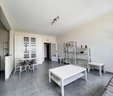 À Ixelles, grand studio de 55m2 en location 750 € par mois - Foto 5