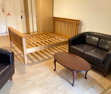 Studio Flat, Very Near Craven Road Area, W5 - Photo 4