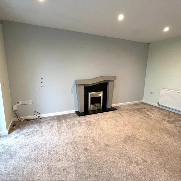 4 bedroom end of terrace house to rent - Photo 1