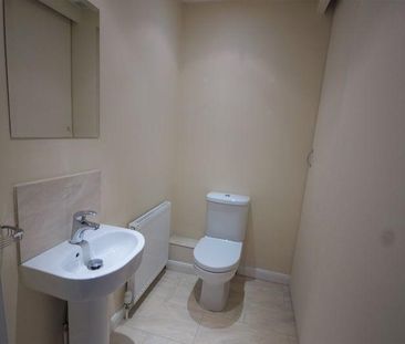 4 bedroom detached house to rent - Photo 4
