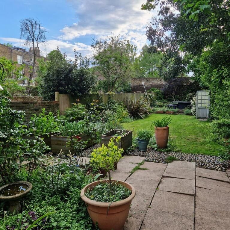 2 Bed Flat, Brixton Road, SW9 - Photo 1