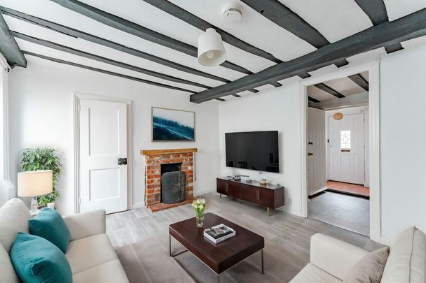 2 bedroom cottage to rent - Photo 1