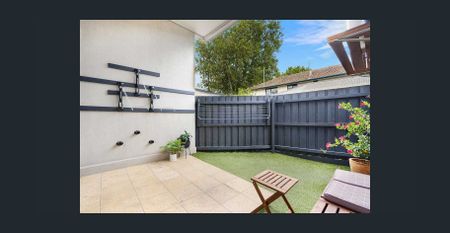 Alfresco Lifestyle, Brilliant Balaclava Location - Photo 5