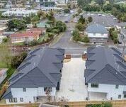 ****Rent Special - 1 weeks rent free on a minimum 6 month fixed ter... - Photo 1