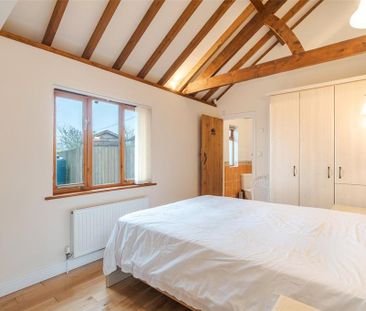 2 bedroom barn conversion to rent - Photo 4