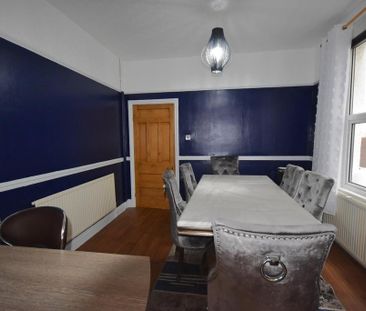 4 bedroom semi-detached house to rent - Photo 3