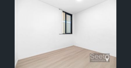 Renovated Apartment at Park Rise - Photo 3