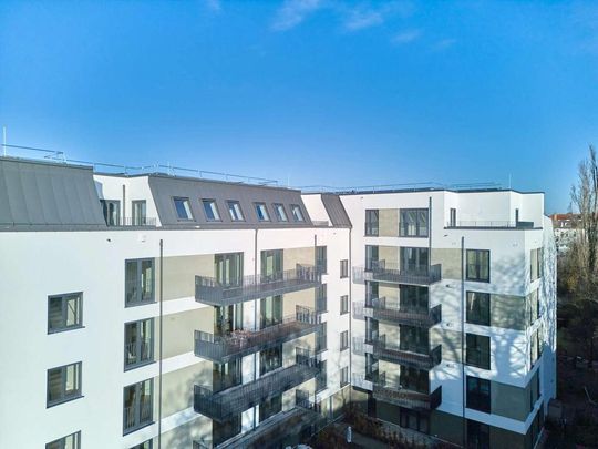 Cosmo Berlin - große 2 Zimmer im Weitlingkiez mit Einbauküche und Duschbad - Foto 1