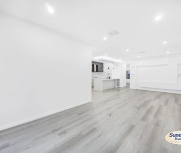 “Modern Family Home in Prime Location” - Photo 2