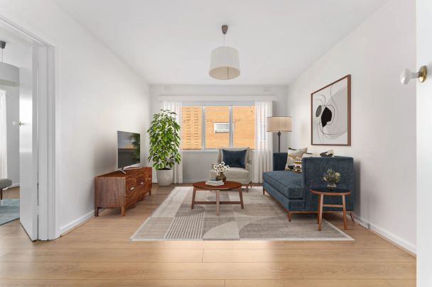 Charming 2-Bedroom Retreat in Elwood - Photo 1