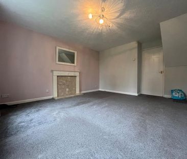 2 bedroom end of terrace house to rent - Photo 2