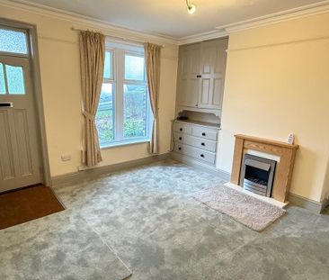 2 bedroom end of terrace house to rent - Photo 2