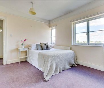 4 bedroom apartment to rent - Photo 4