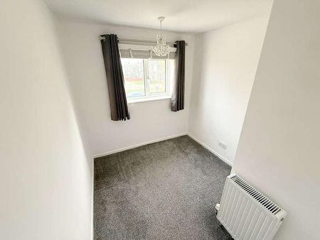 Neville Shaw, Basildon, SS14 - Photo 3