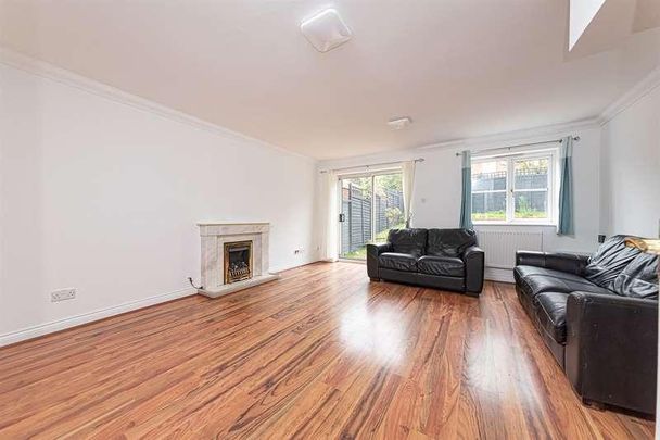 Norton Road, Wokingham, RG40 - Photo 1