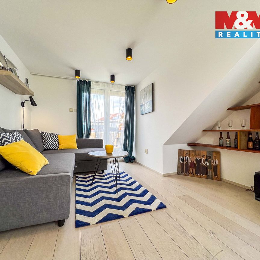 Pronájem bytu 4+1 93 m² - Photo 1
