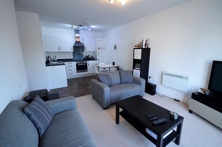 2 Bedroom Apartment Available Arranging tenancy - Photo 2