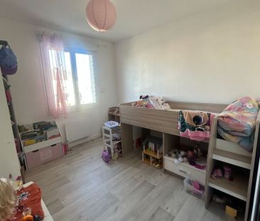 Location Maison 4 pièces 79m² - Photo 2