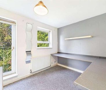 Kimberley, Bracknell, Berkshire, RG12 - Photo 3