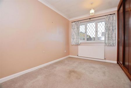 2 bedroom detached bungalow to rent - Photo 4