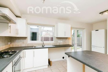 Queen Mary Avenue, Basingstoke, RG21 - Photo 4