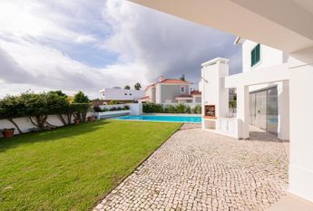 4 Bedroom House with swimming pool, Quinta da Beloura, Sintra
