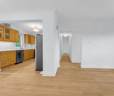 For Lease - 586 Pinegrove Road Unit# MAIN, Oakville, Ontario - Photo 3