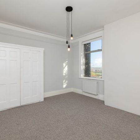 3 Bedroom Flat, Tivoli Crescent, Brighton - Photo 5