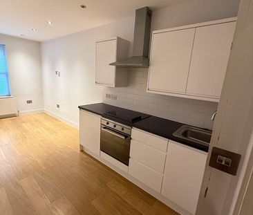 1 Bed Flat, The Broadway, SW19 - Photo 6